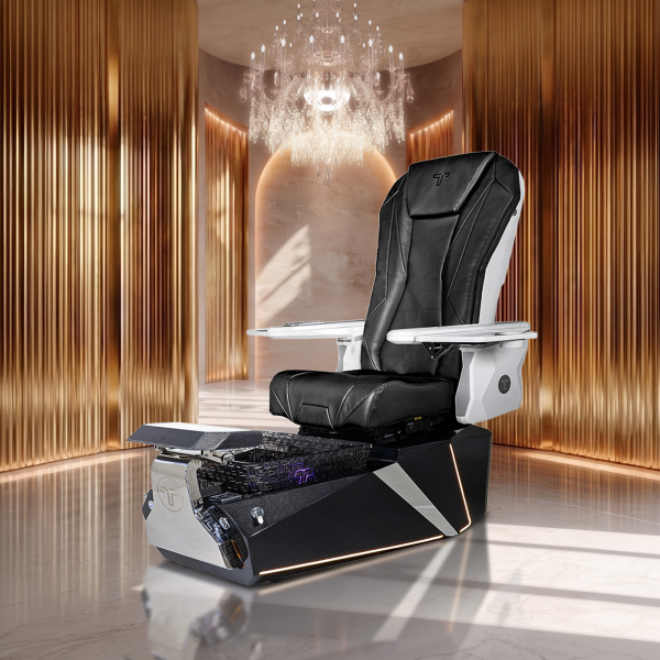 Glamourous Momentum Pedicure