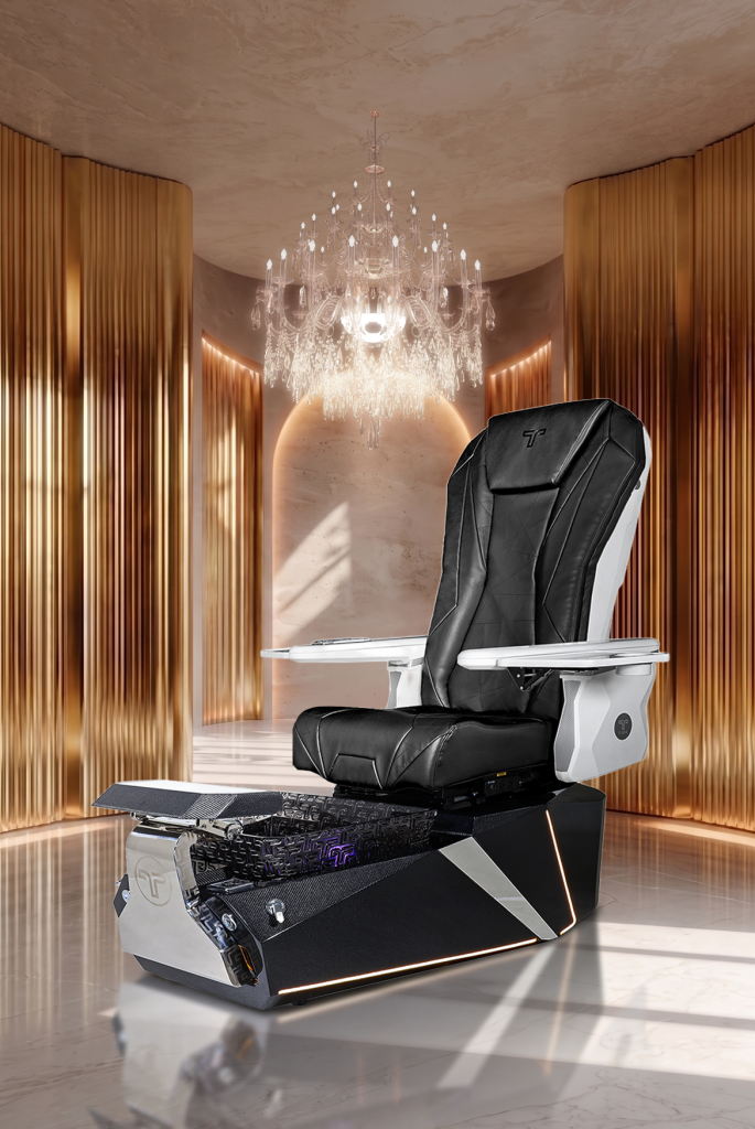Glamourous Momentum Pedicure